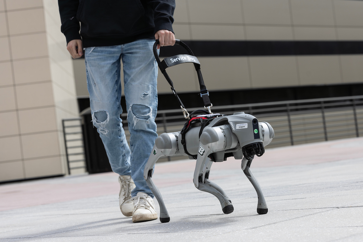 Perro guía robótico Binghamton University