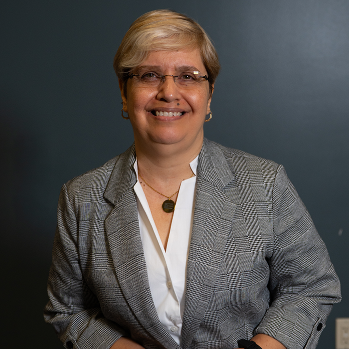 Carmen M. Avilés González
